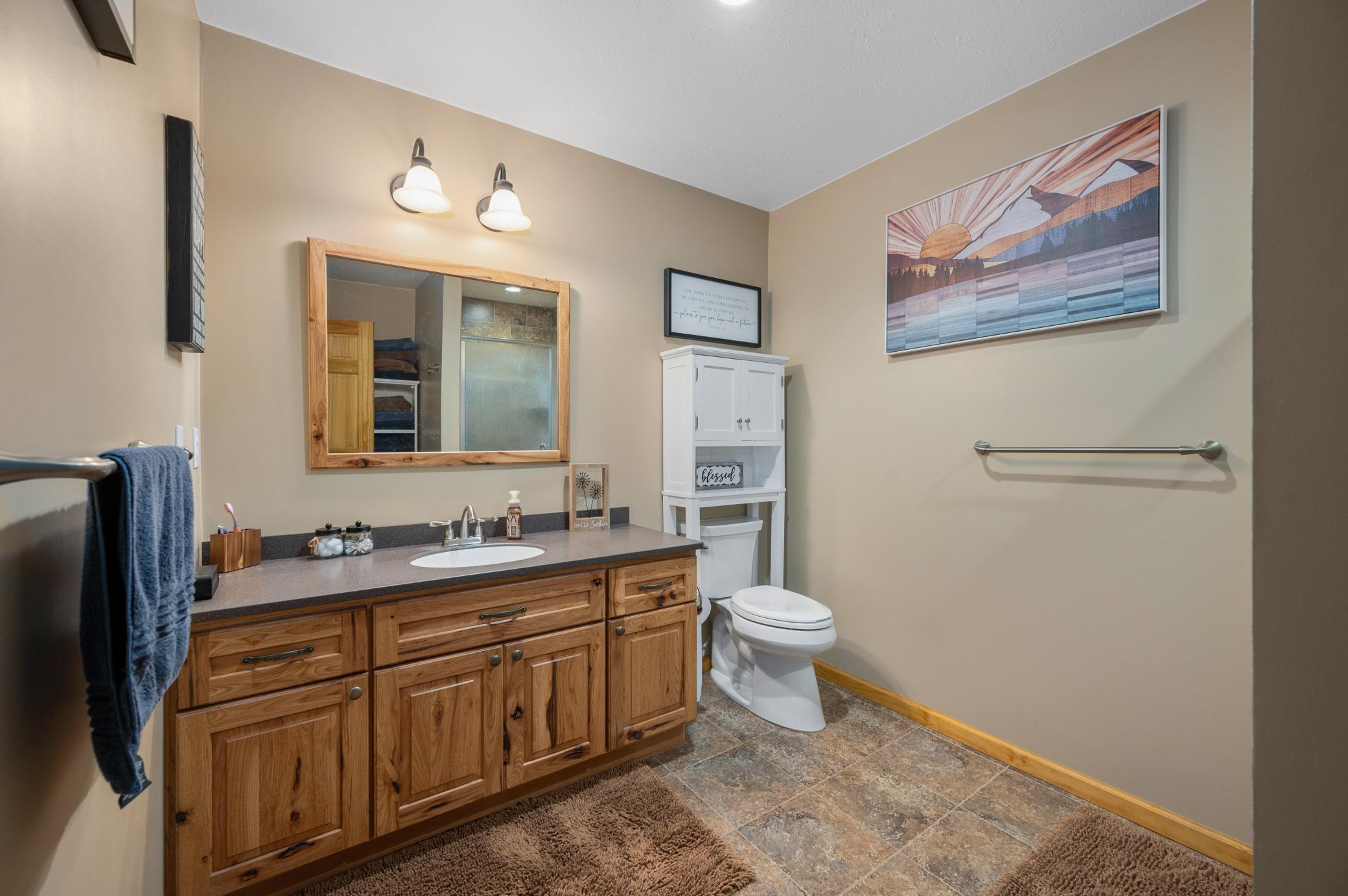 1103 Lakewood Lane