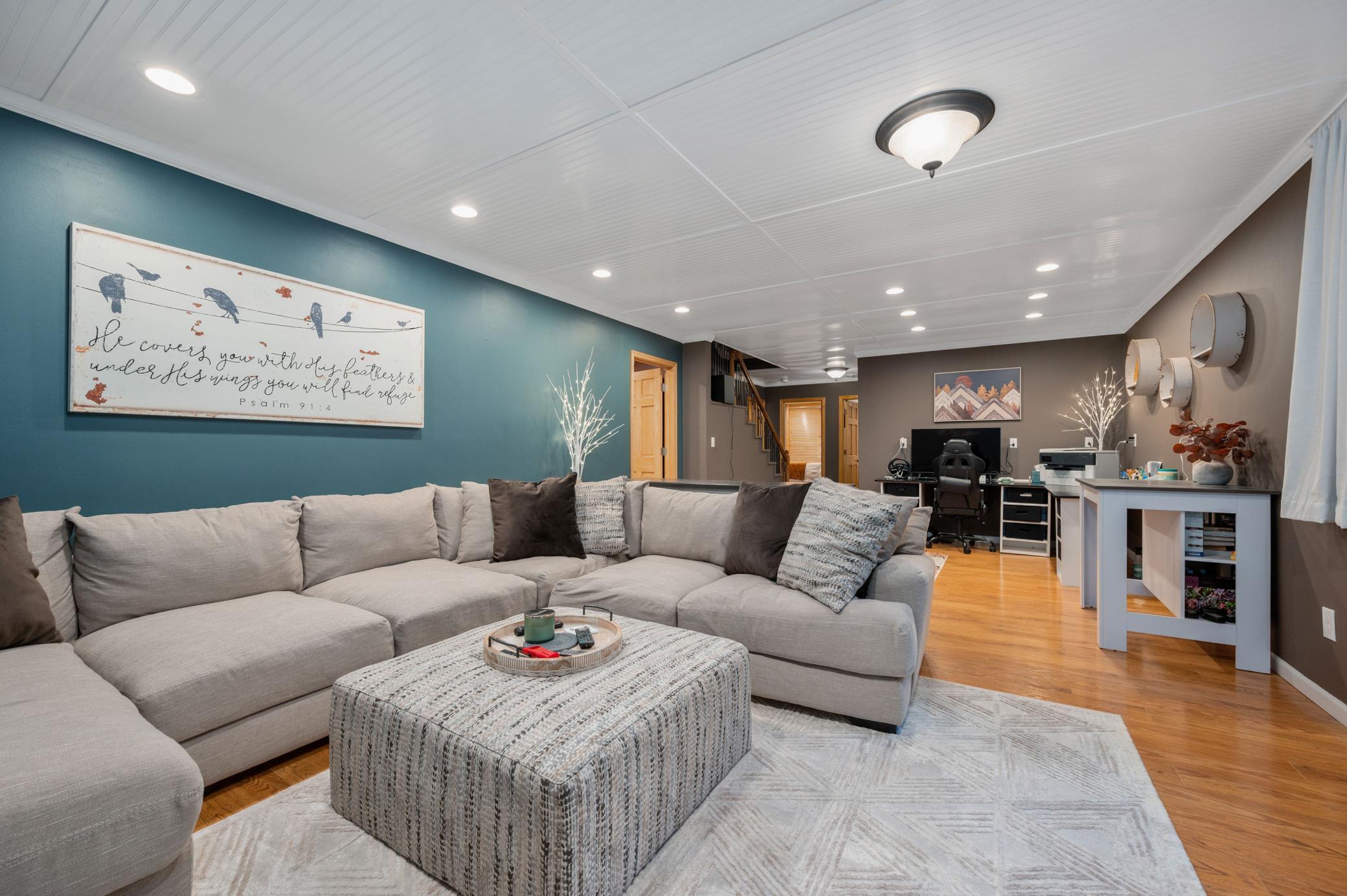 1103 Lakewood Lane
