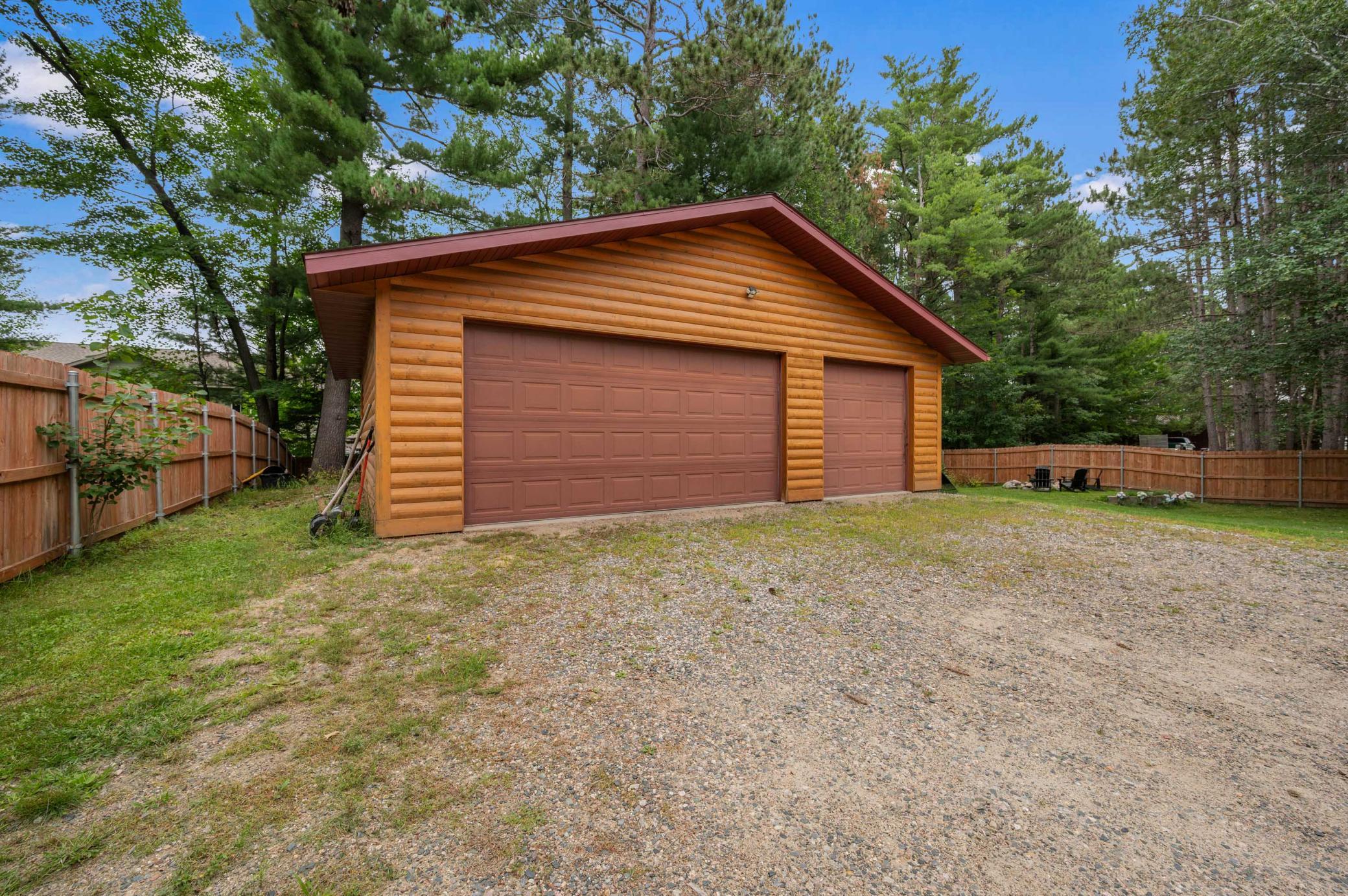 1103 Lakewood Lane