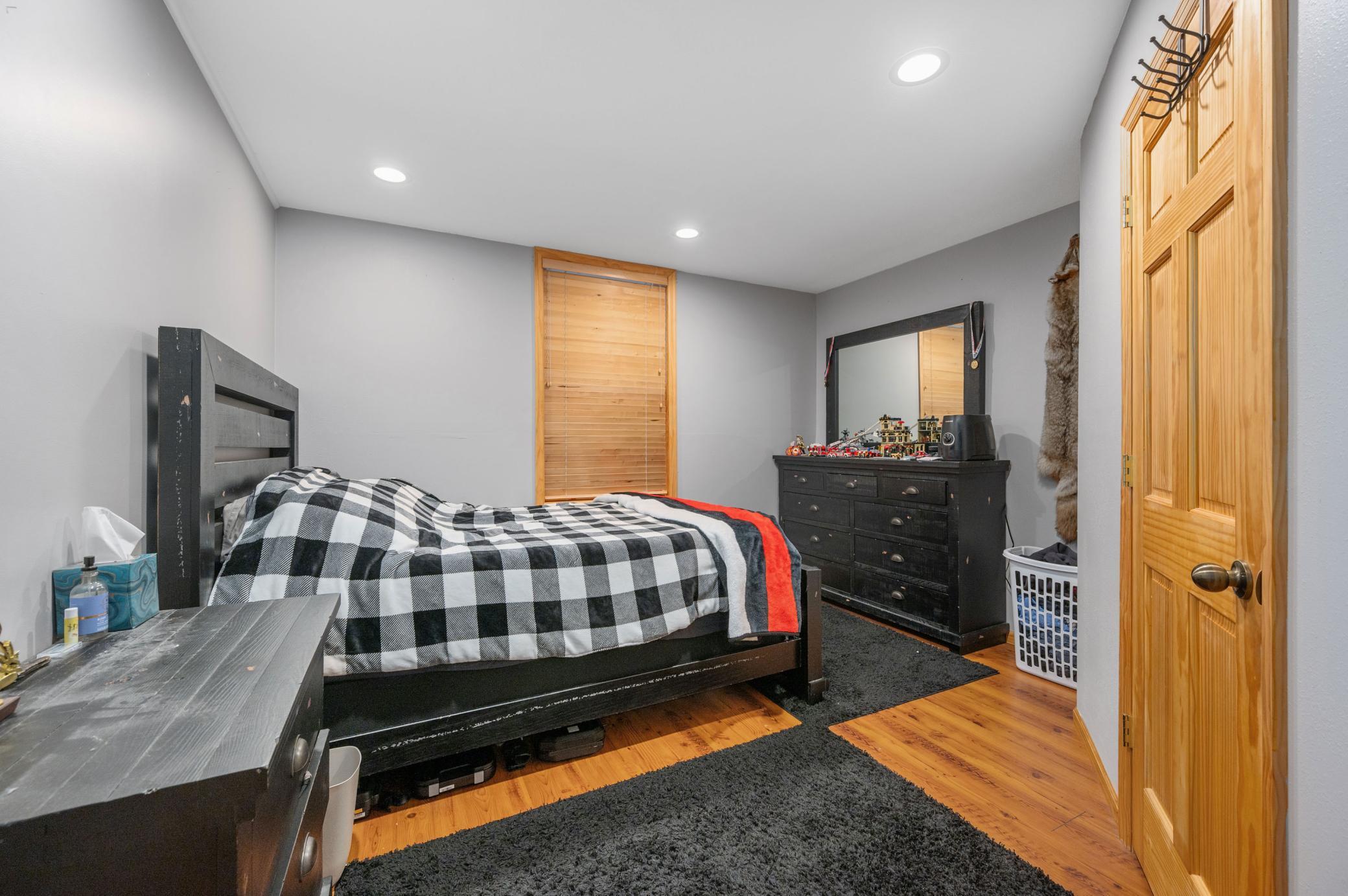 1103 Lakewood Lane