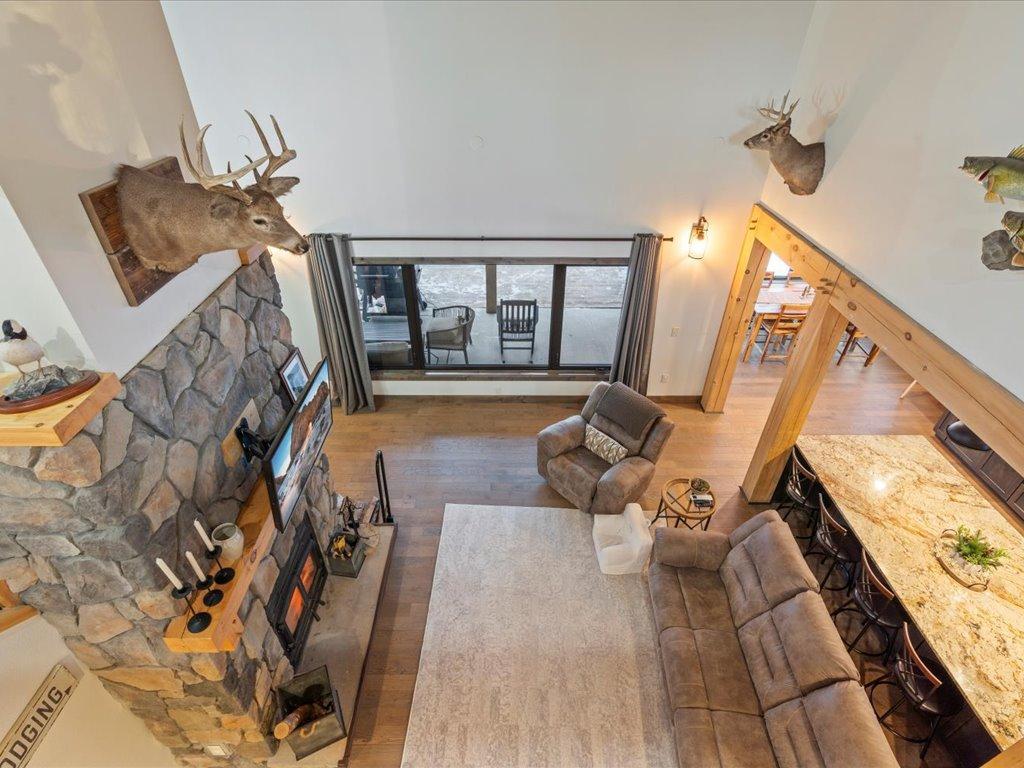 37232 Twin Fawns Lane