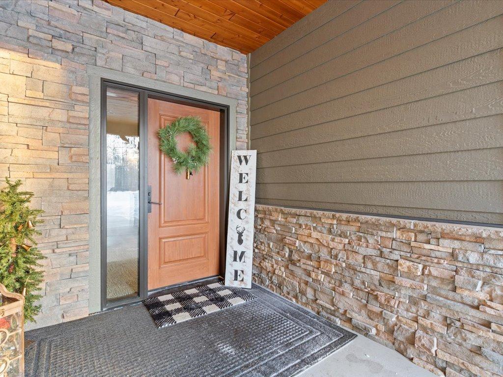 37232 Twin Fawns Lane