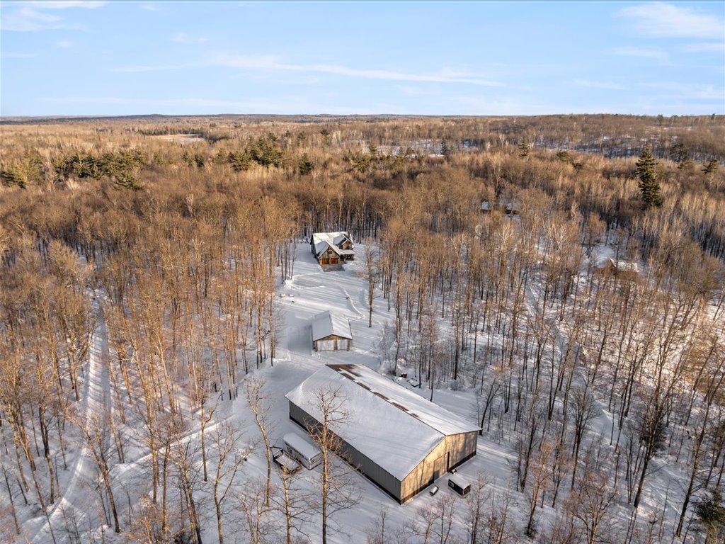 37232 Twin Fawns Lane