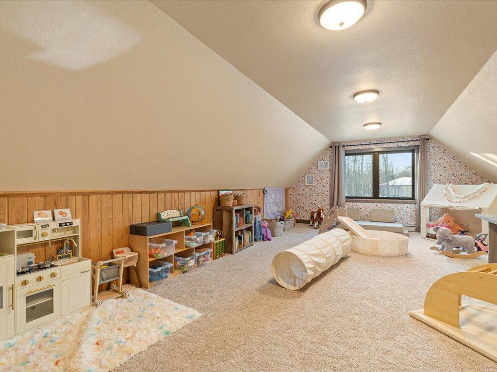 37232 Twin Fawns Lane