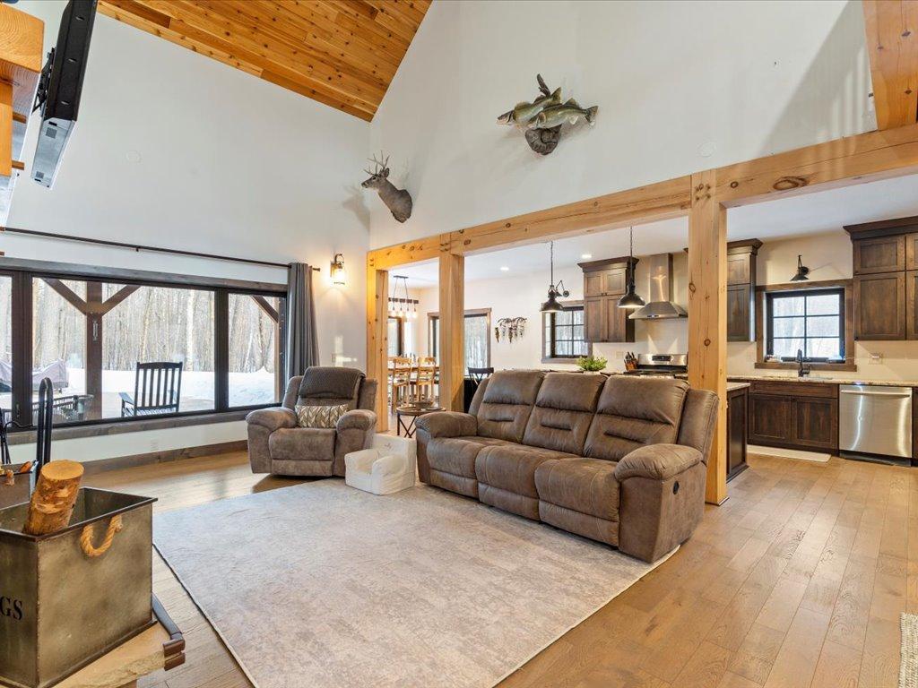 37232 Twin Fawns Lane