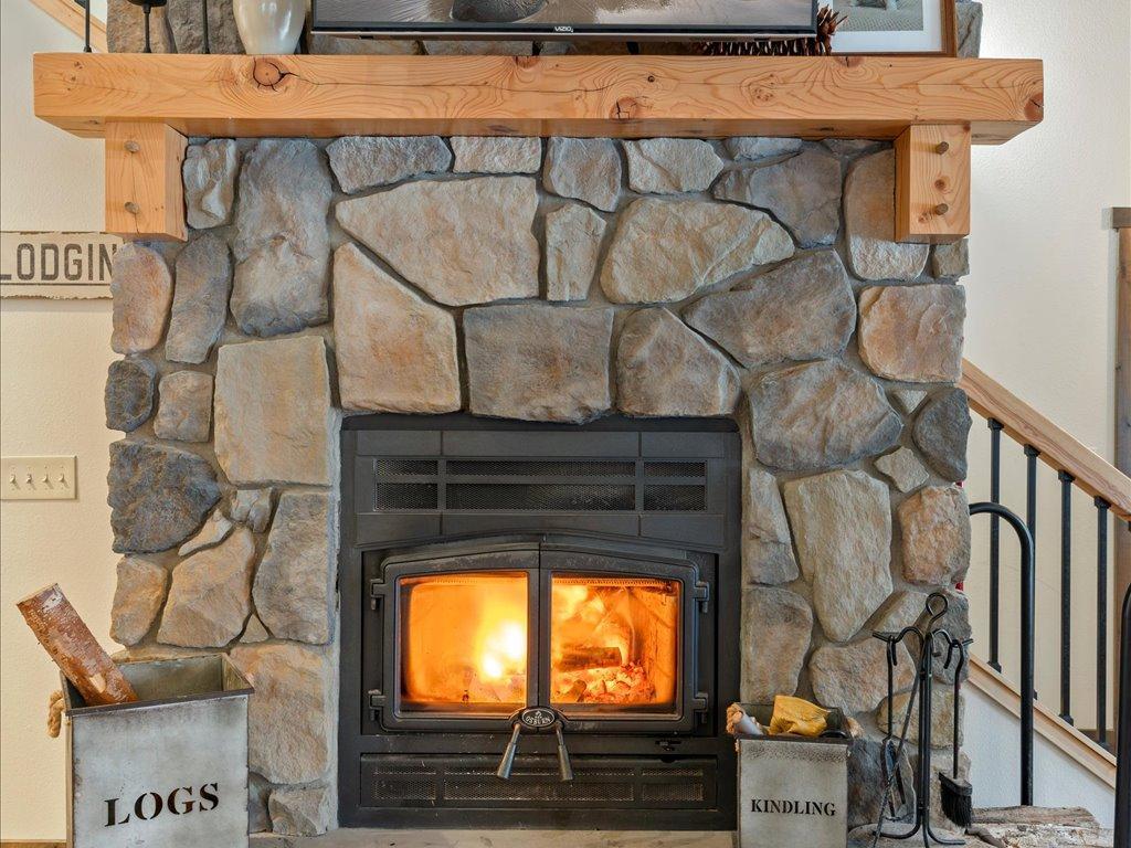 37232 Twin Fawns Lane