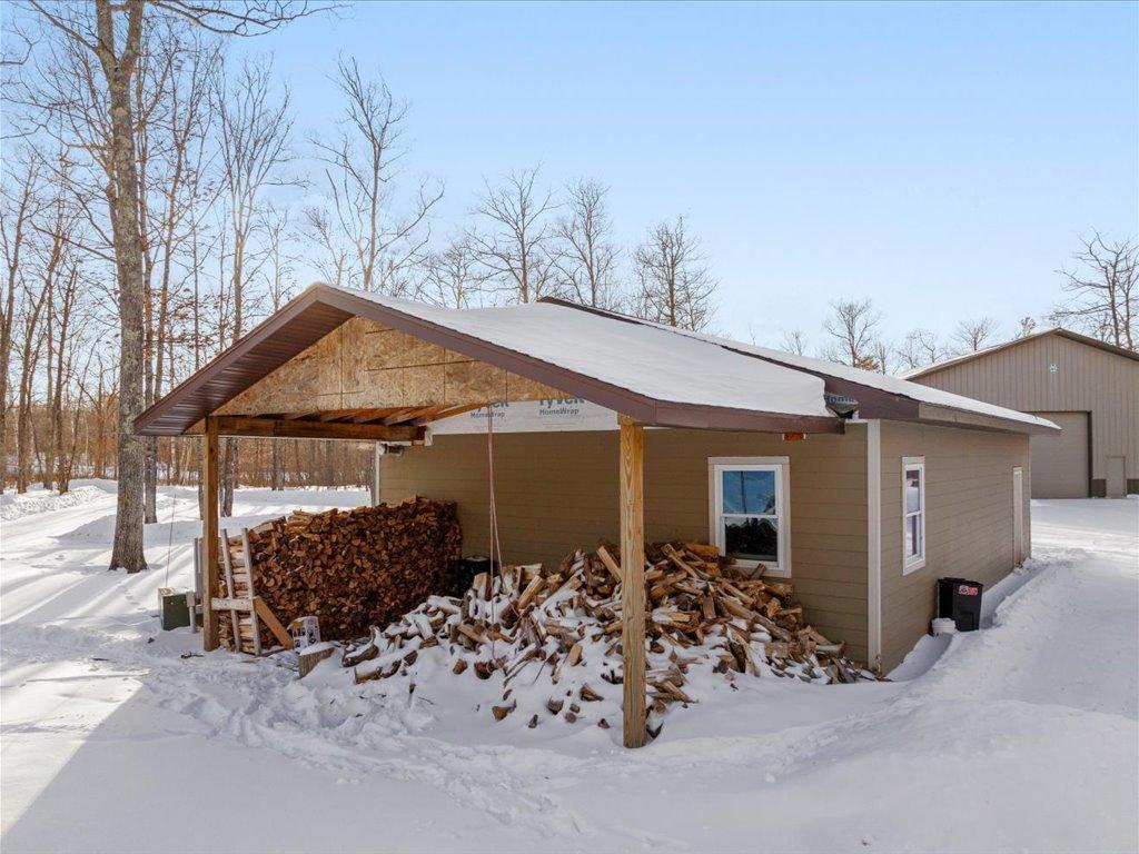 37232 Twin Fawns Lane