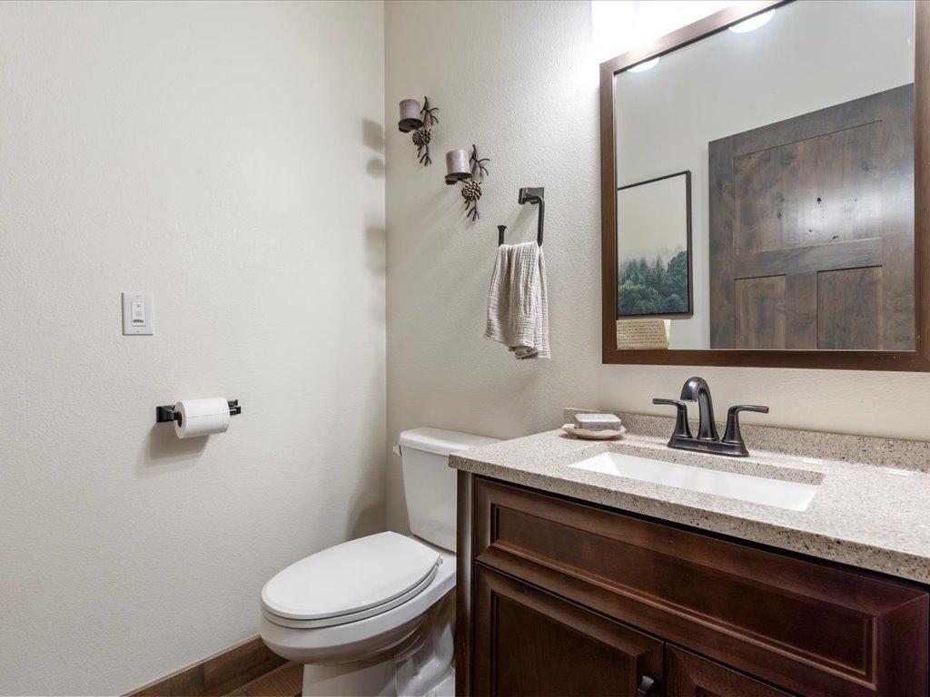 37232 Twin Fawns Lane