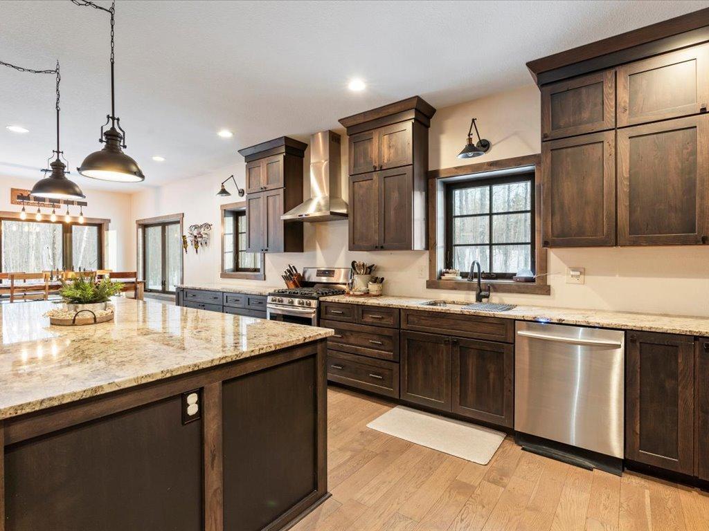 37232 Twin Fawns Lane