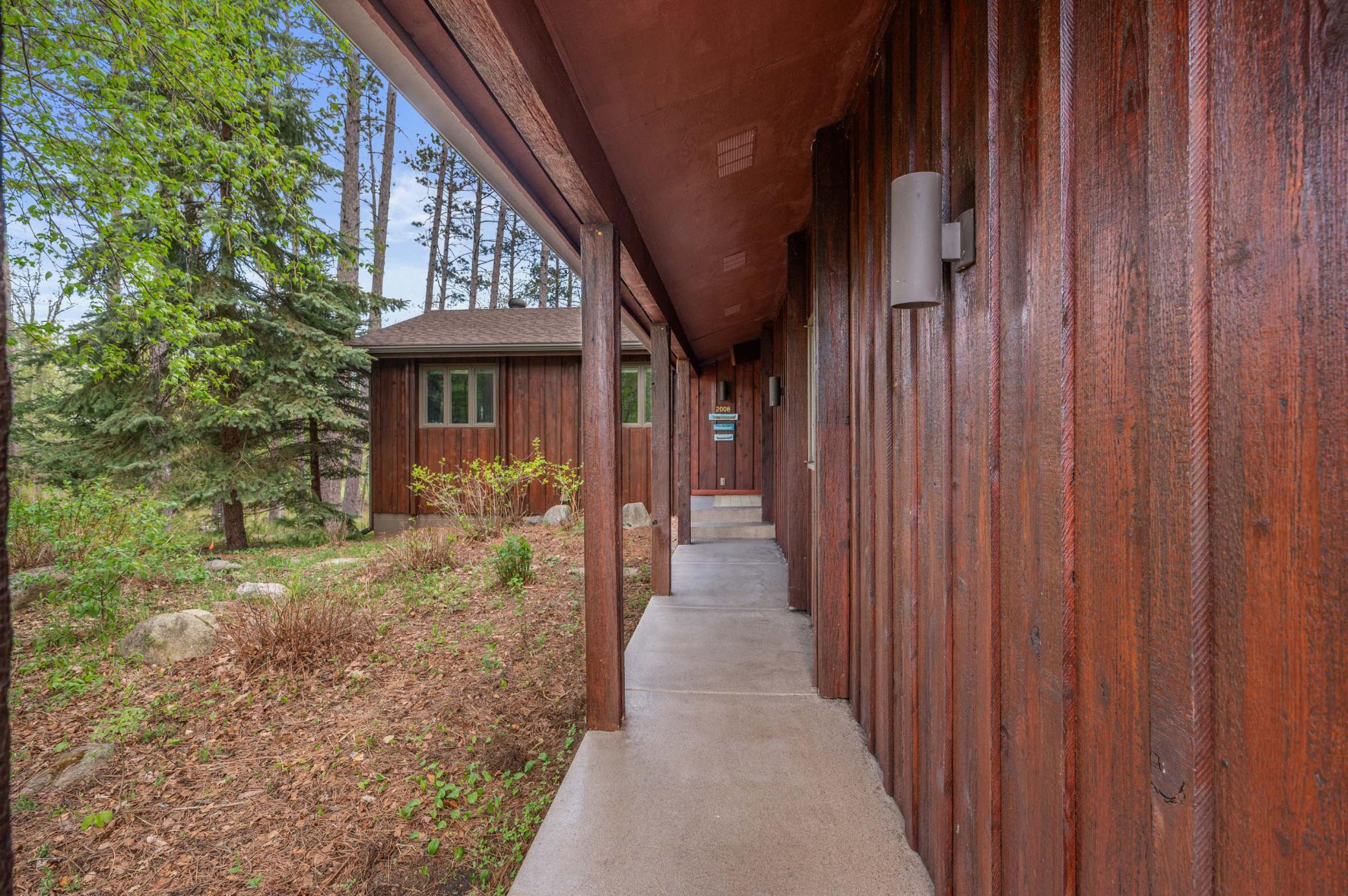 2008 Knollwood Drive