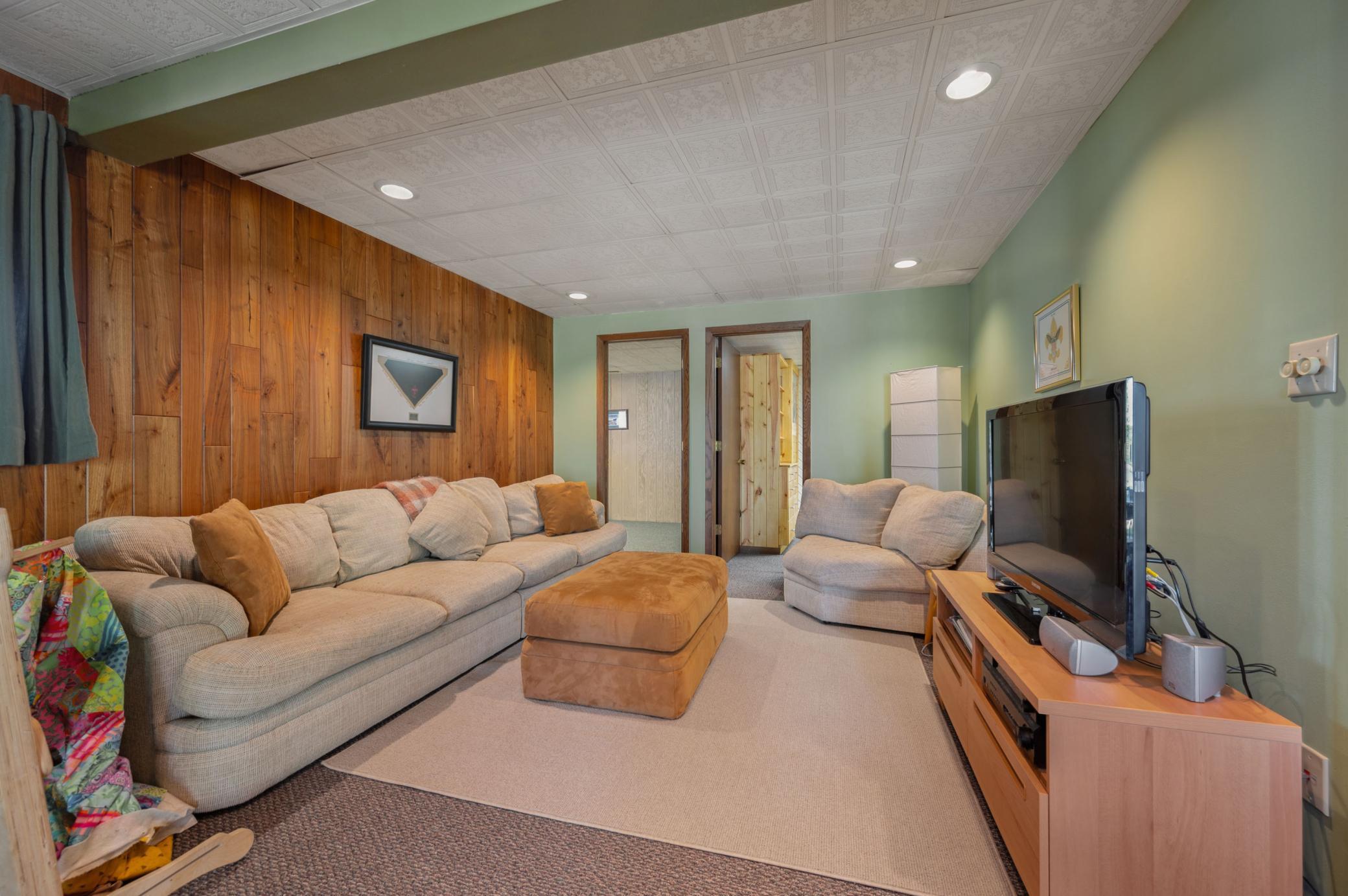 2008 Knollwood Drive