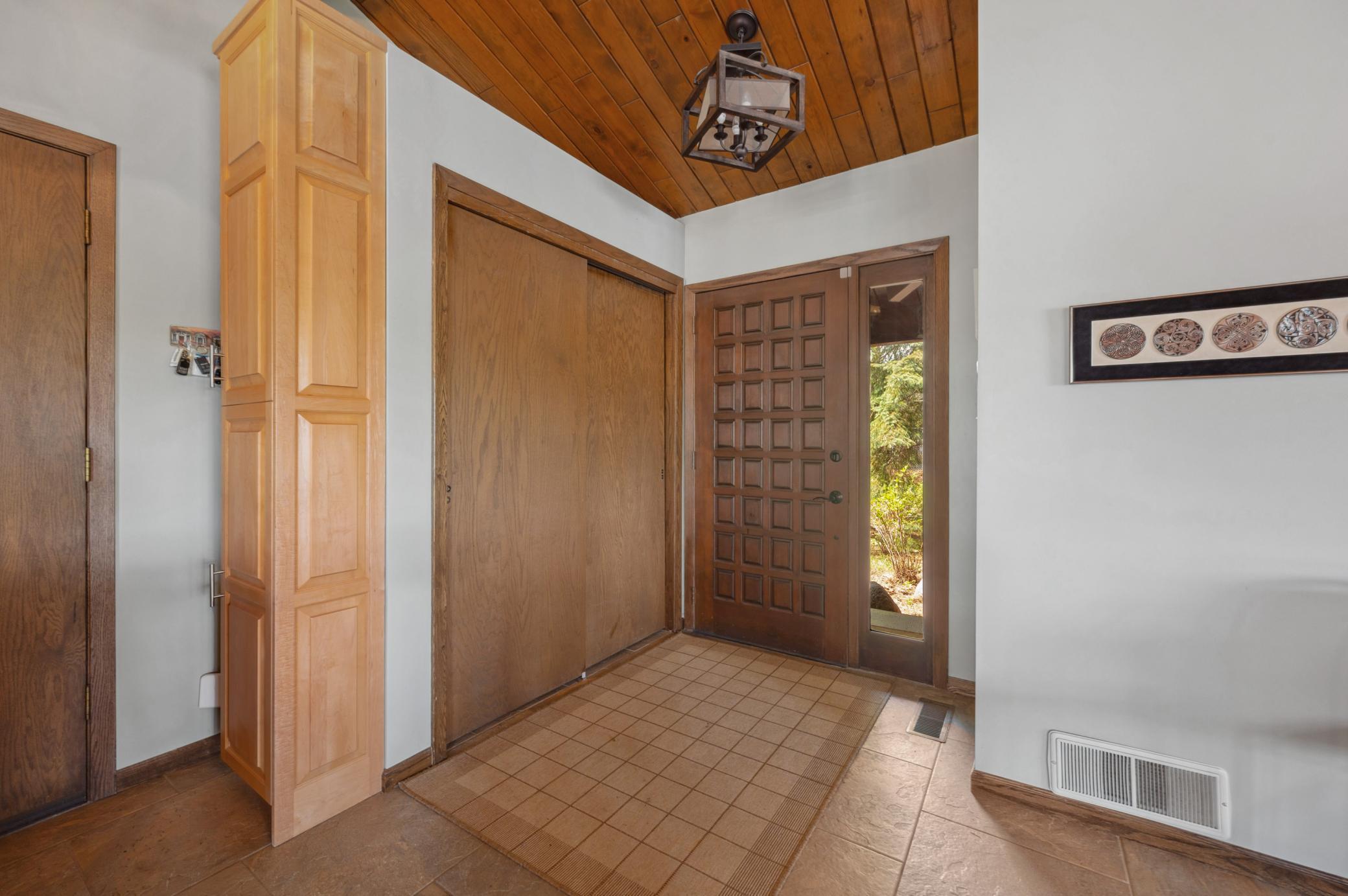 2008 Knollwood Drive