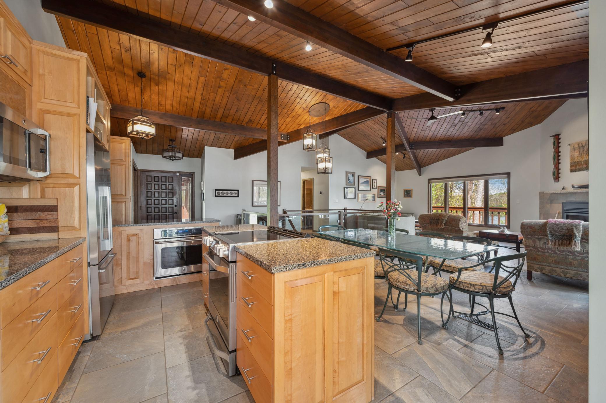2008 Knollwood Drive