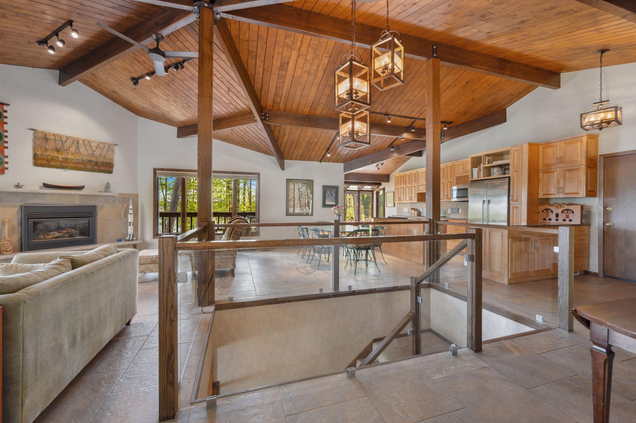 2008 Knollwood Drive