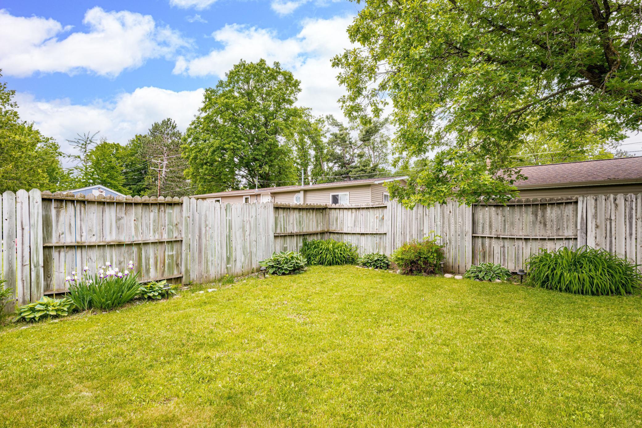 611 NE 11th AVE