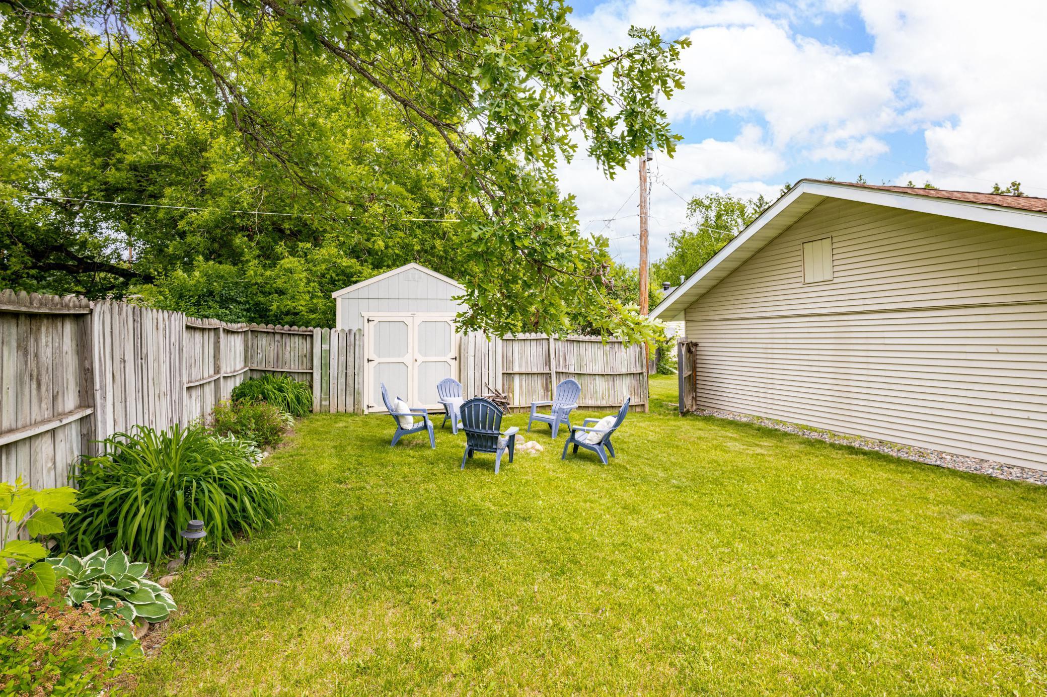 611 NE 11th AVE