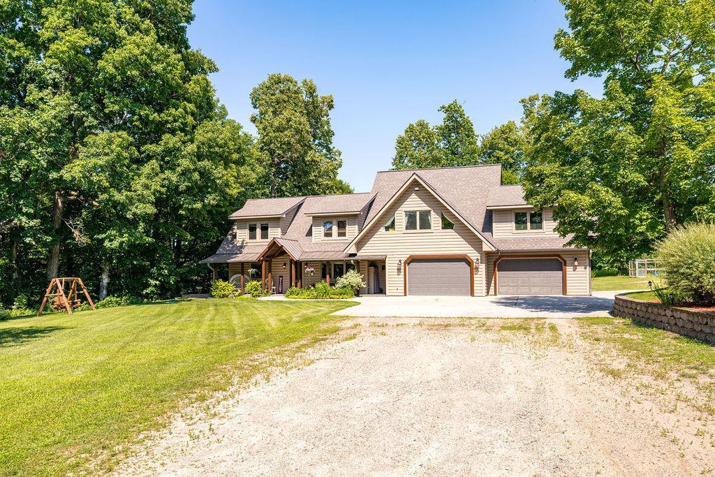 18732 Sugar Lake Trail