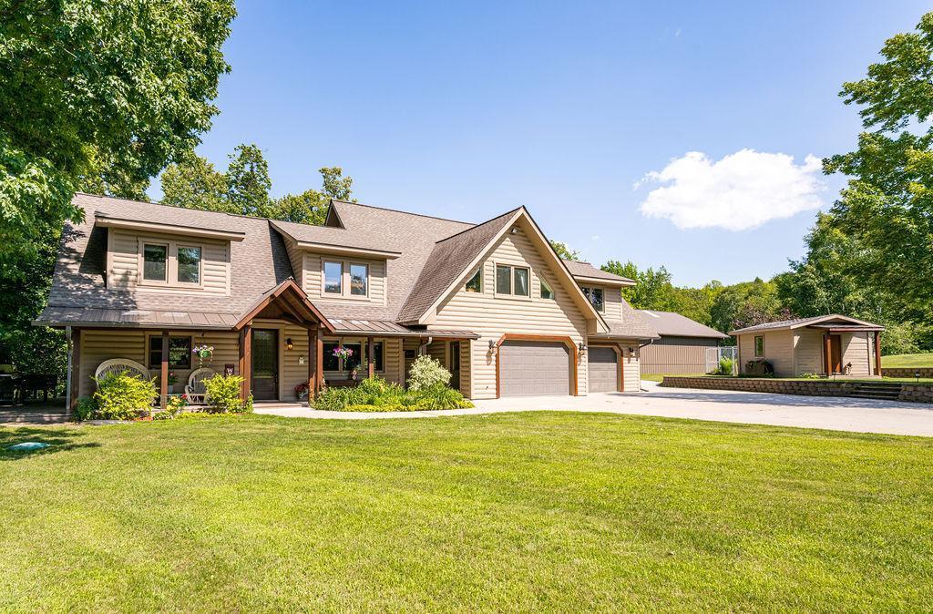 18732 Sugar Lake Trail