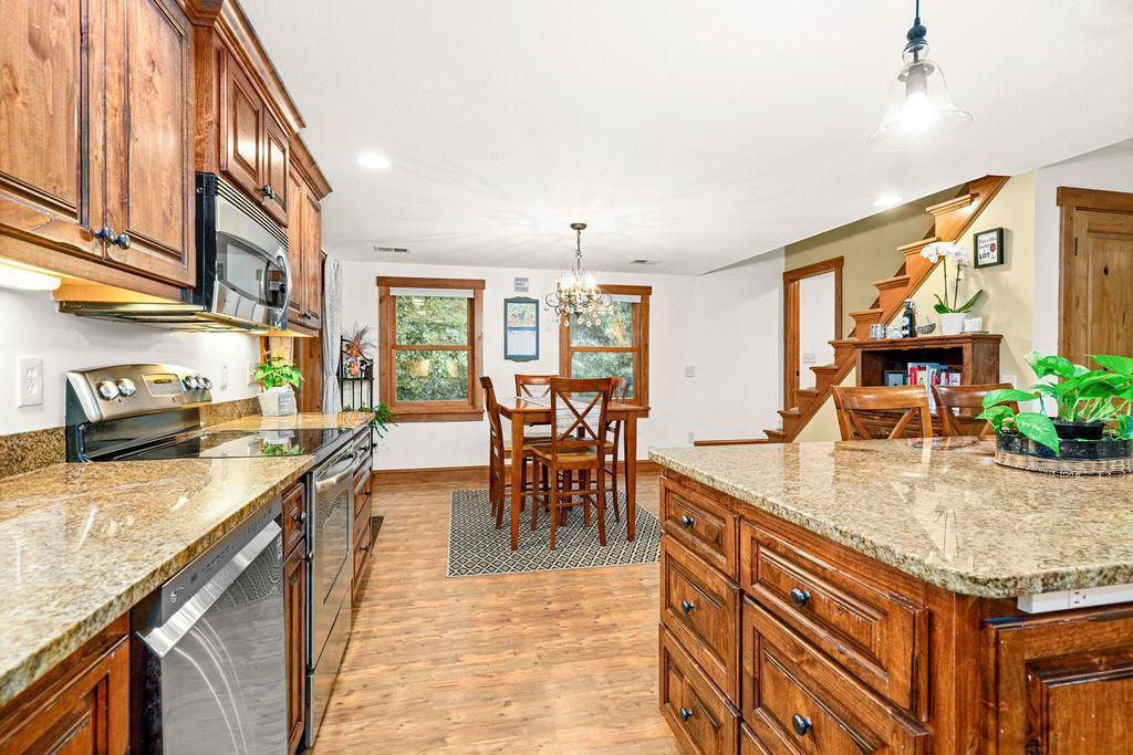 18732 Sugar Lake Trail
