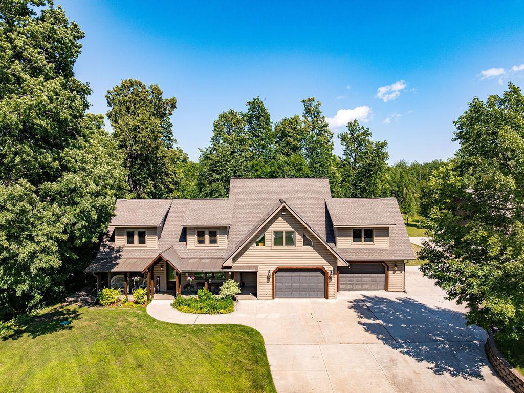18732 Sugar Lake Trail