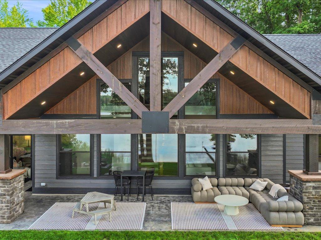 18128 Badger Road