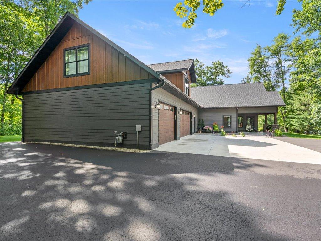 18128 Badger Road