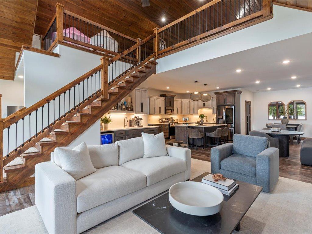 18128 Badger Road
