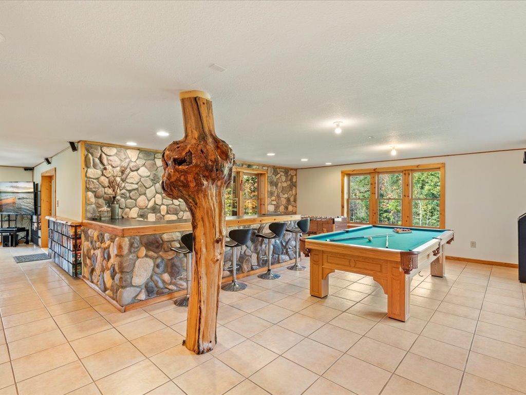24800 Crooked Road