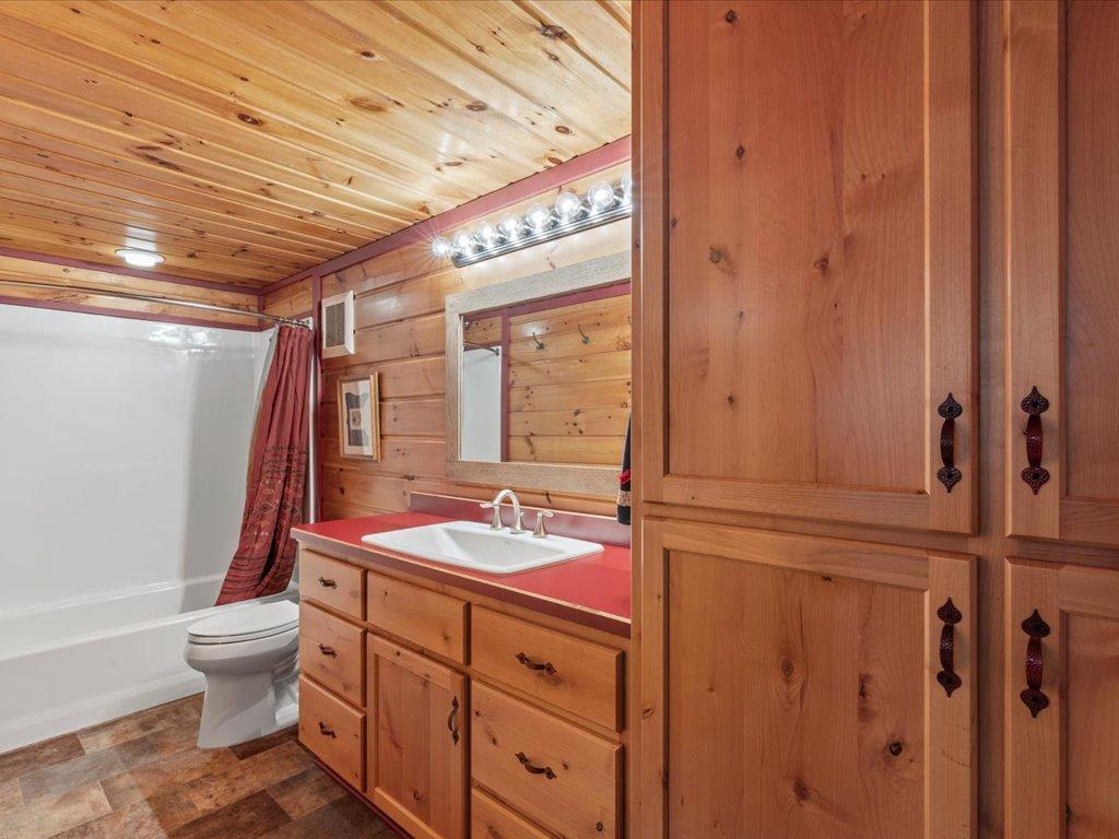 37202 Scenic Highway