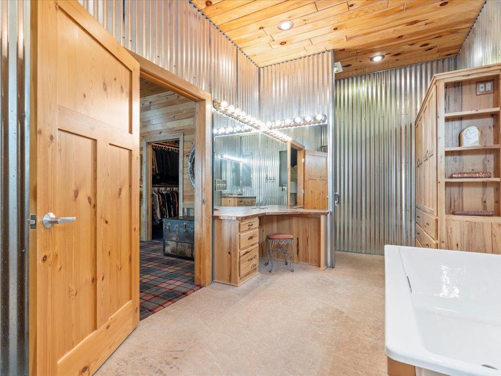 37202 Scenic Highway