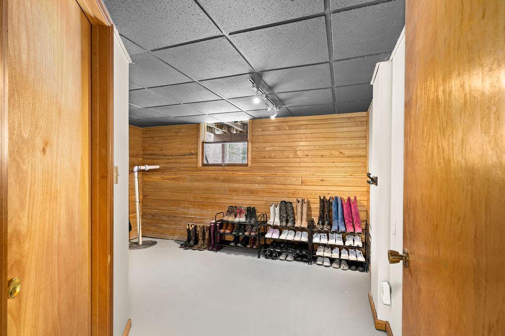 35431 W Deer Lake Road