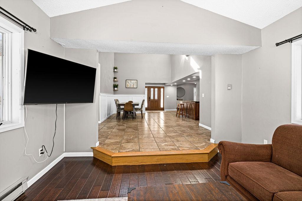 33107 Chippewa Drive