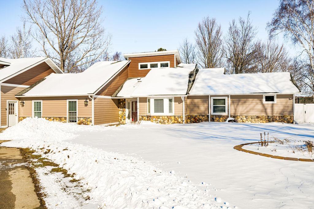 33107 Chippewa Drive