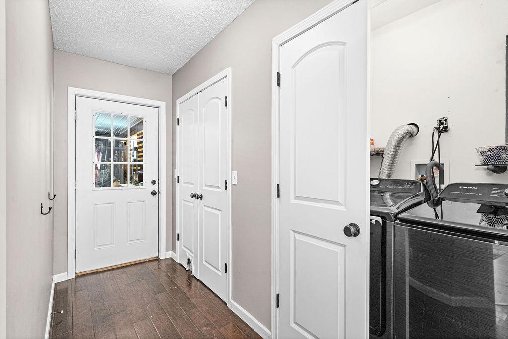 33107 Chippewa Drive