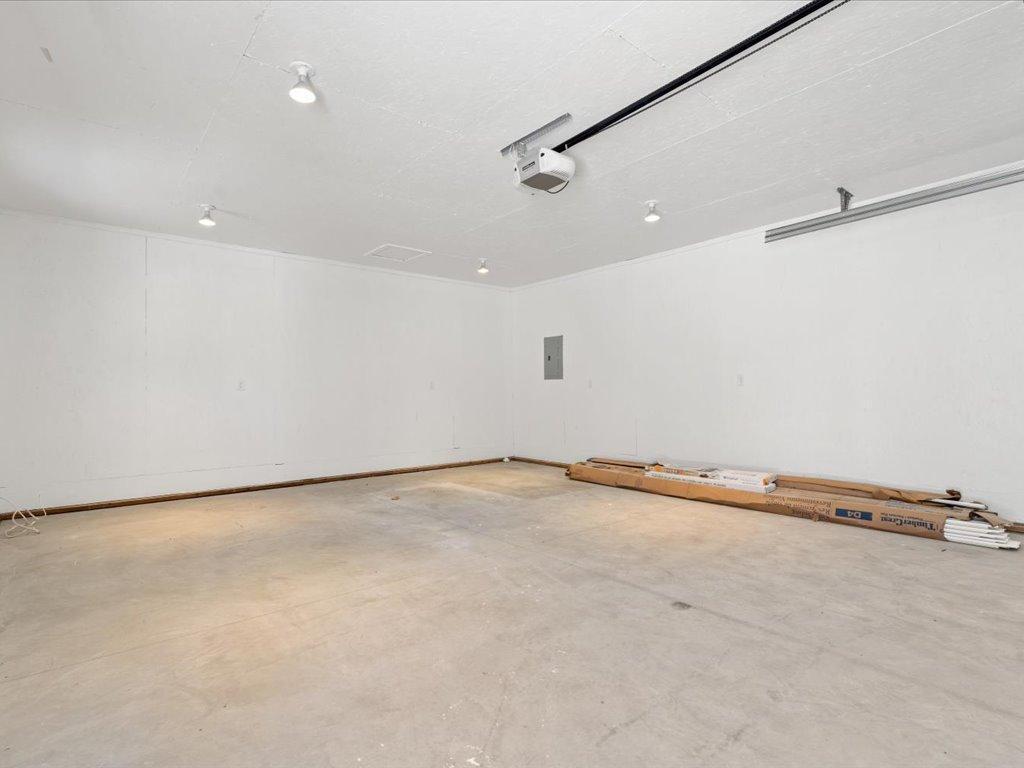 33177 Crystal Springs Road