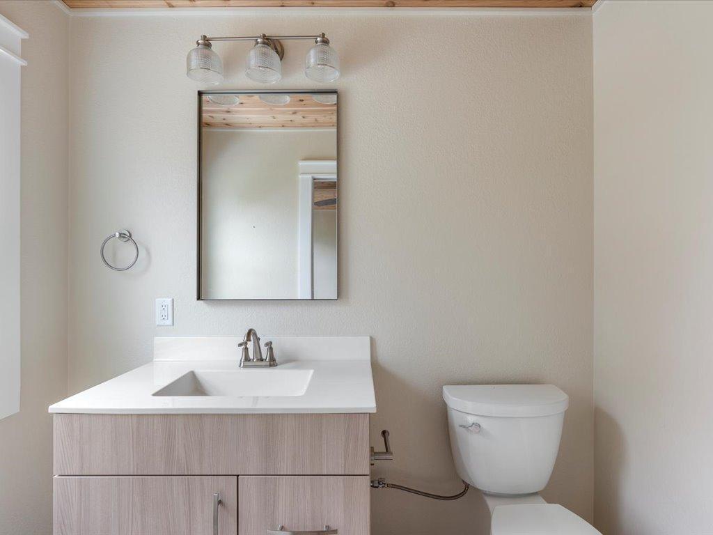 33177 Crystal Springs Road