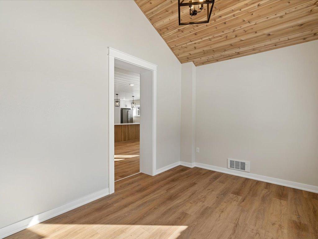 33177 Crystal Springs Road