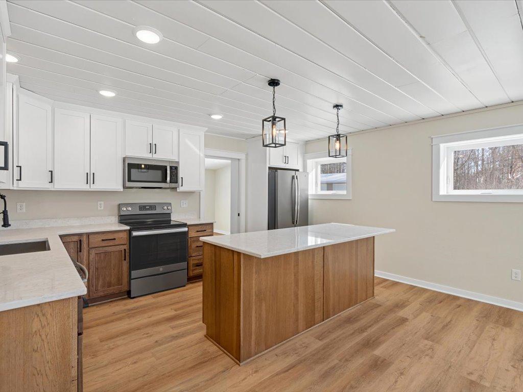 33177 Crystal Springs Road