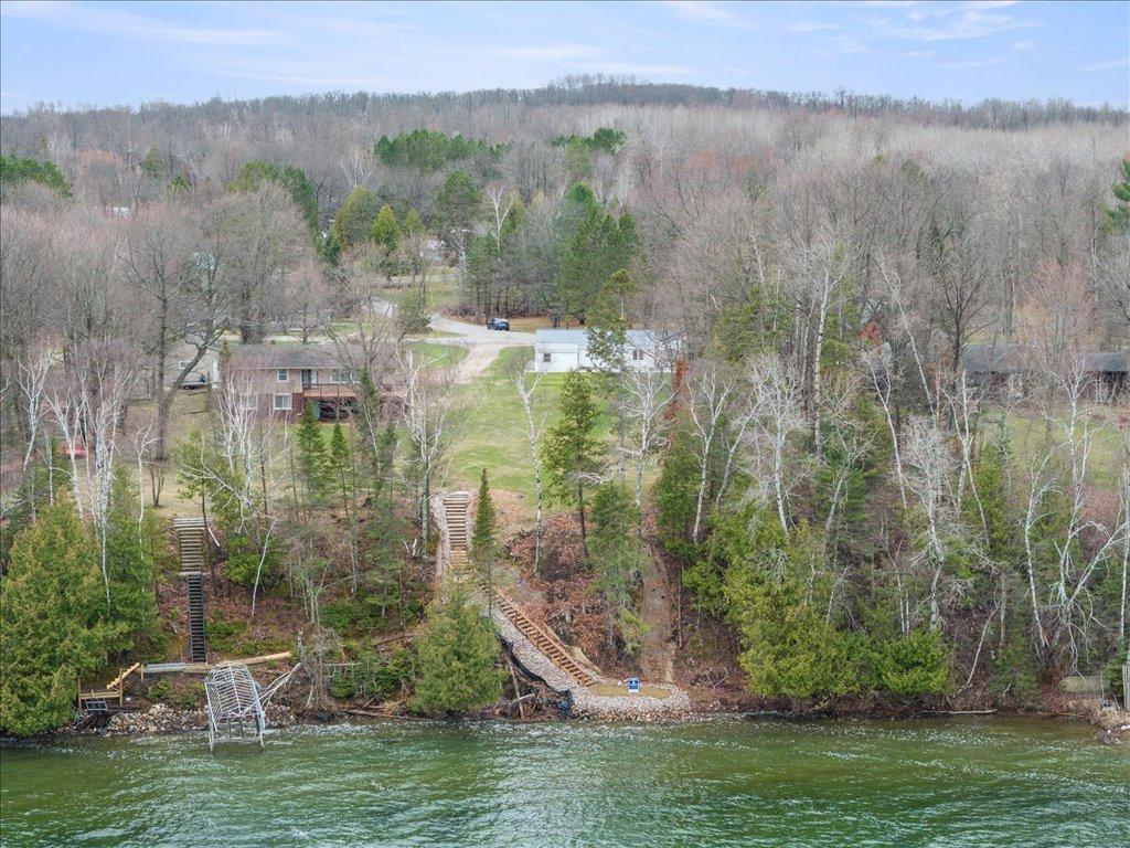 33177 Crystal Springs Road