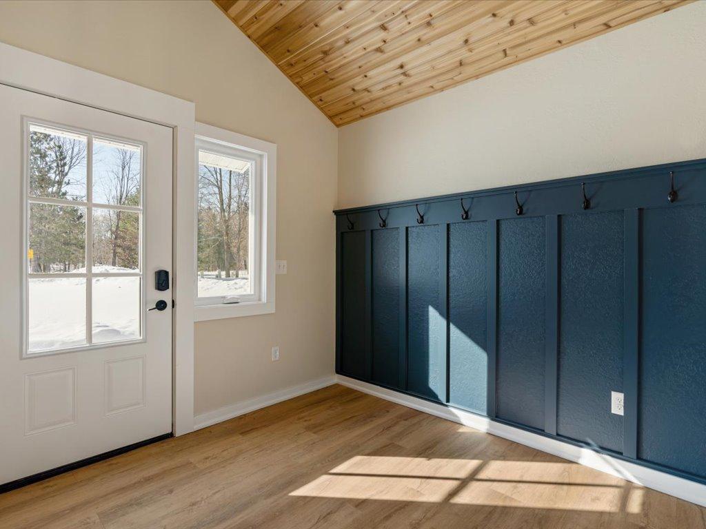 33177 Crystal Springs Road