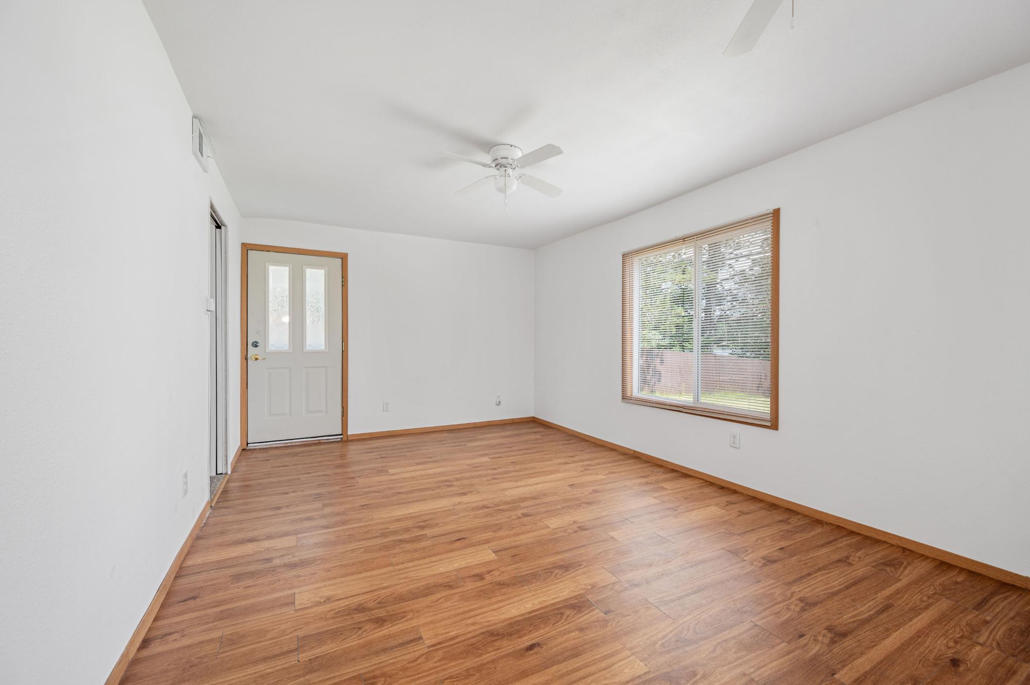 49812 Long Lake Trail