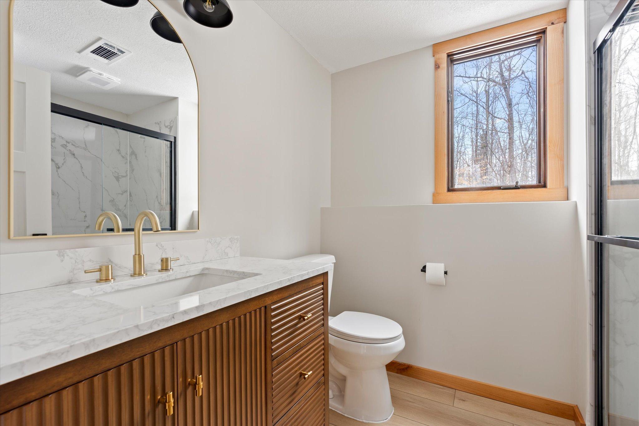 37098 Woodland Drive