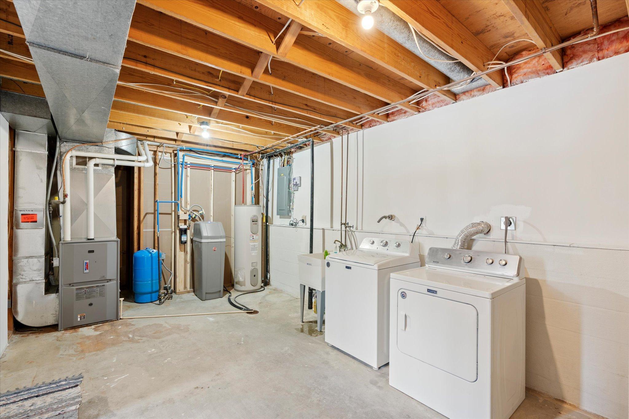 37098 Woodland Drive