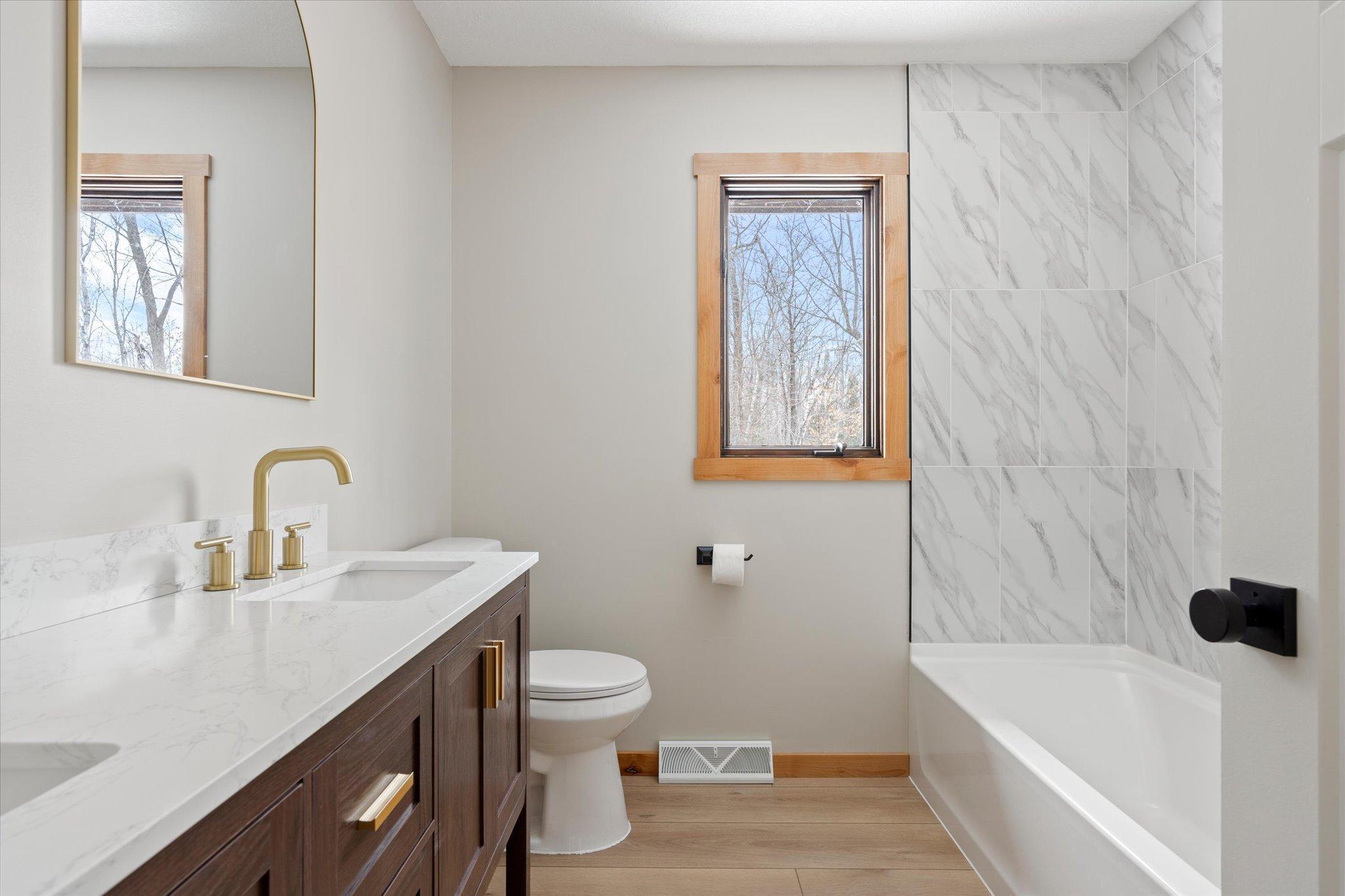 37098 Woodland Drive