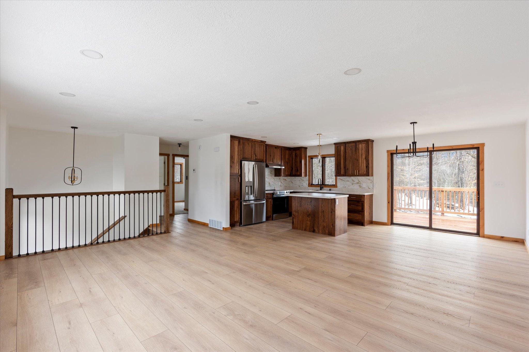 37098 Woodland Drive