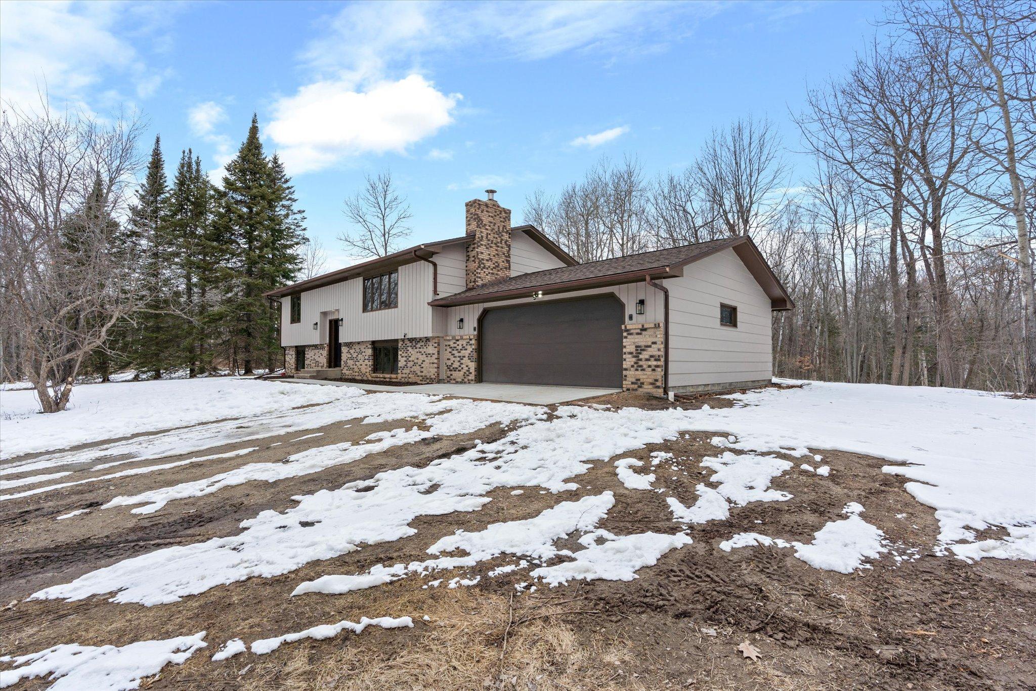 37098 Woodland Drive