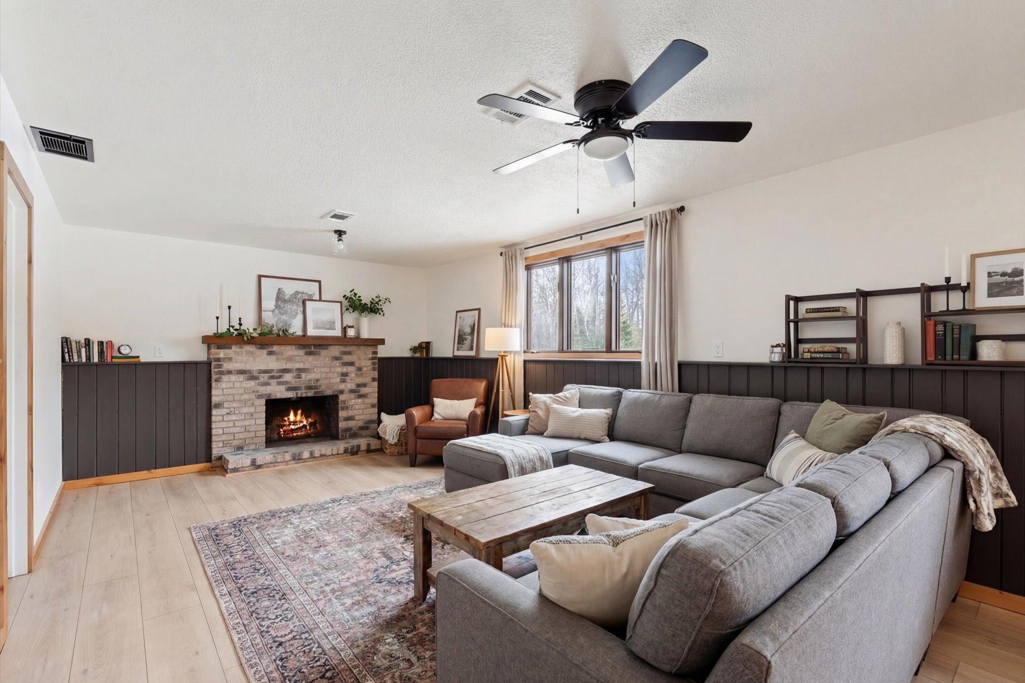 37098 Woodland Drive