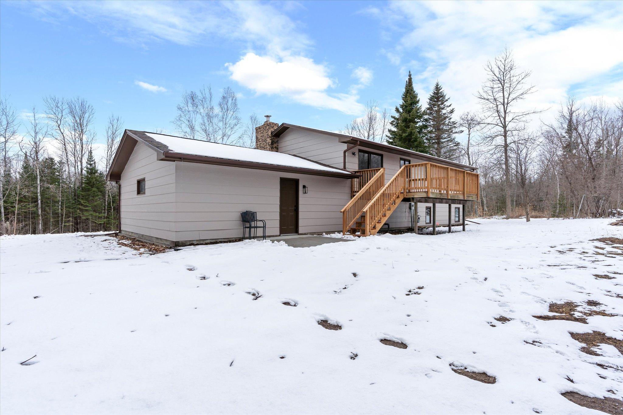 37098 Woodland Drive