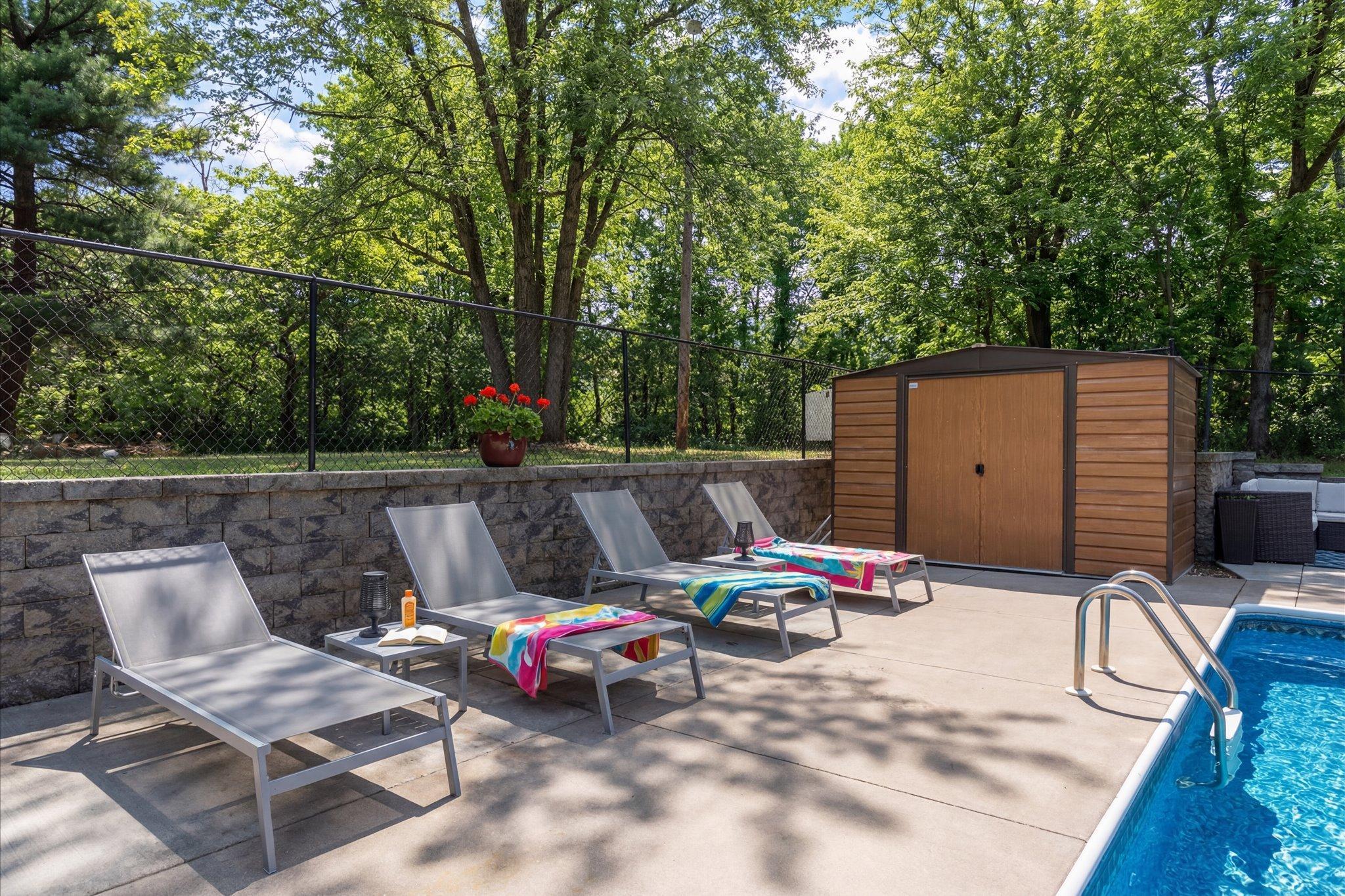 15002 University Avenue NW