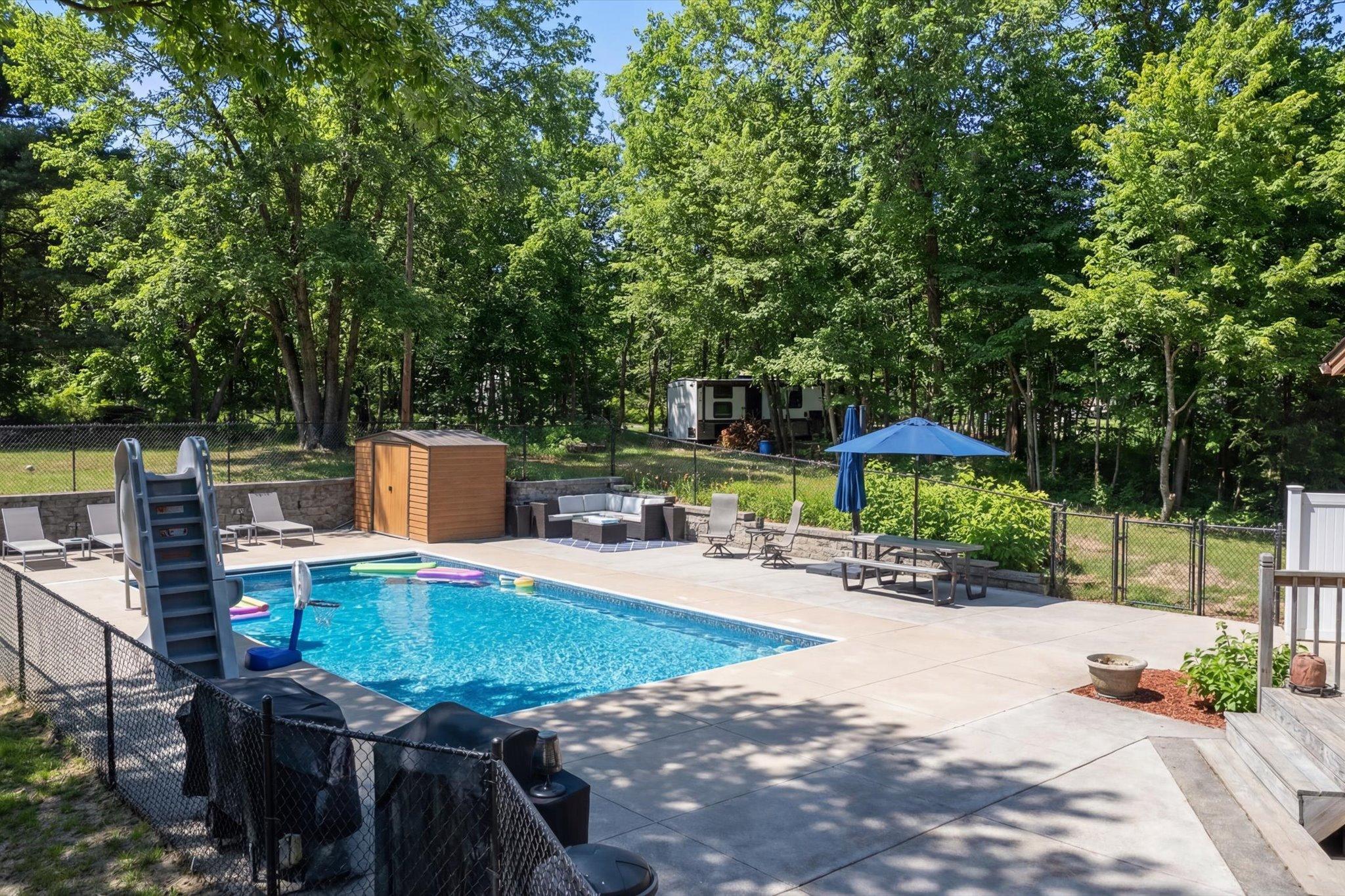 15002 University Avenue NW